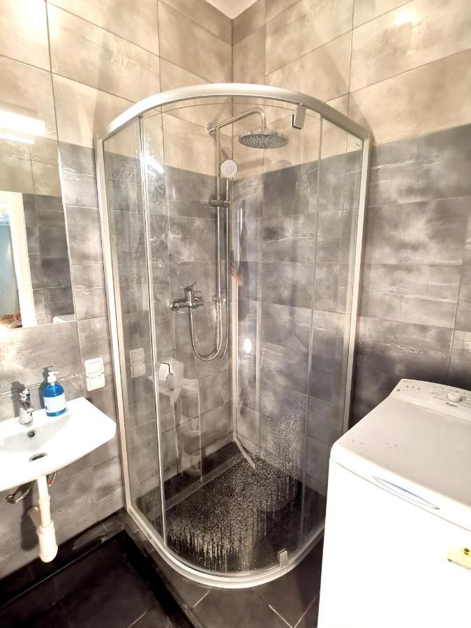 Lacplesa Downtown New 2-Bedroom Apartment Рига Екстериор снимка