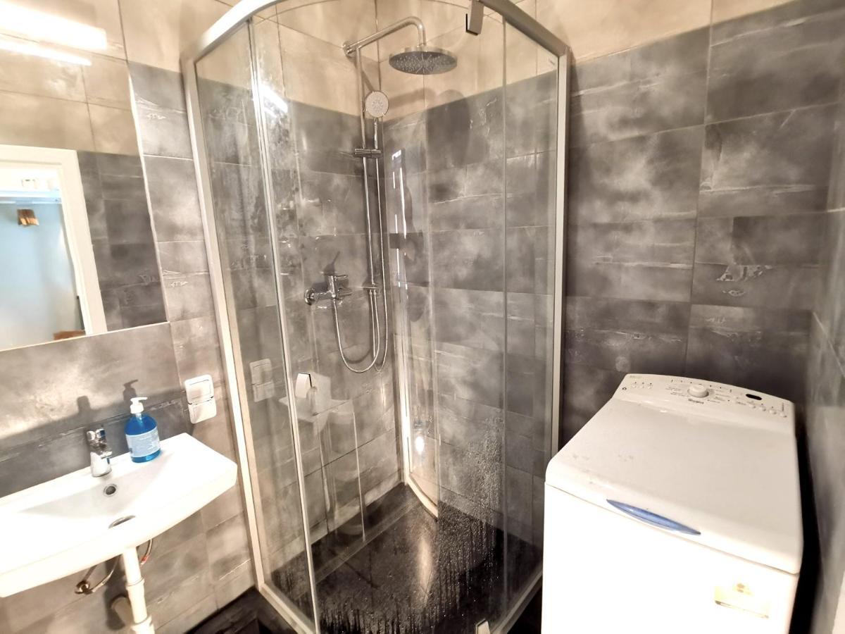 Lacplesa Downtown New 2-Bedroom Apartment Рига Екстериор снимка